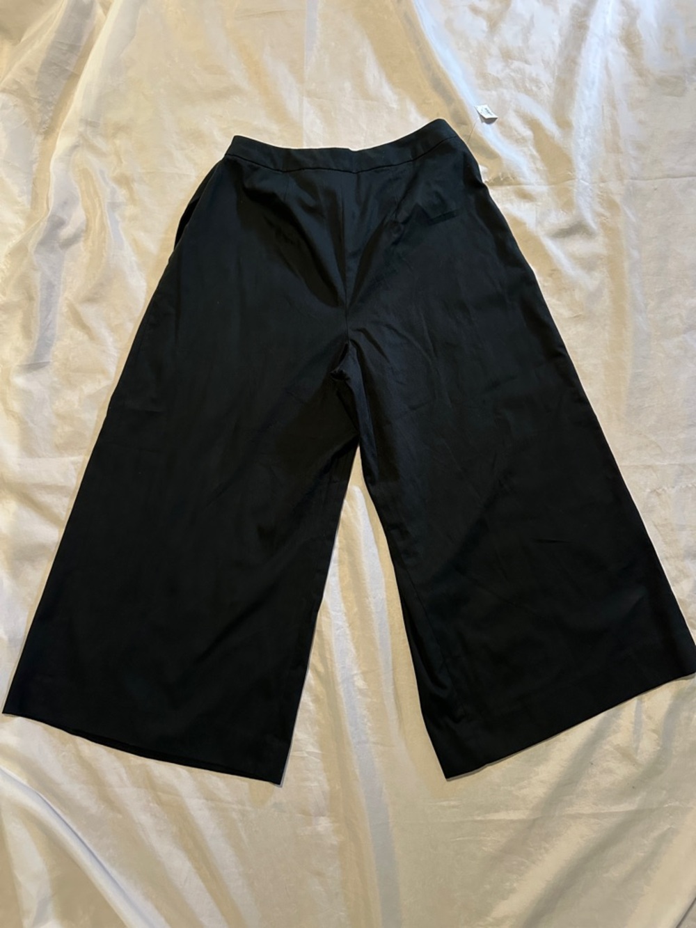 NWT Banana Republic Black
Organic Cotton Wide Leg
Foldover Pants 4 - Picture 13 of 13